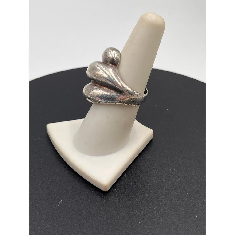 ND Vintage Designer Heavy‎ Sterling Silver Triple Sculpted Dome Ring, Size 8 - Picture 2 of 9